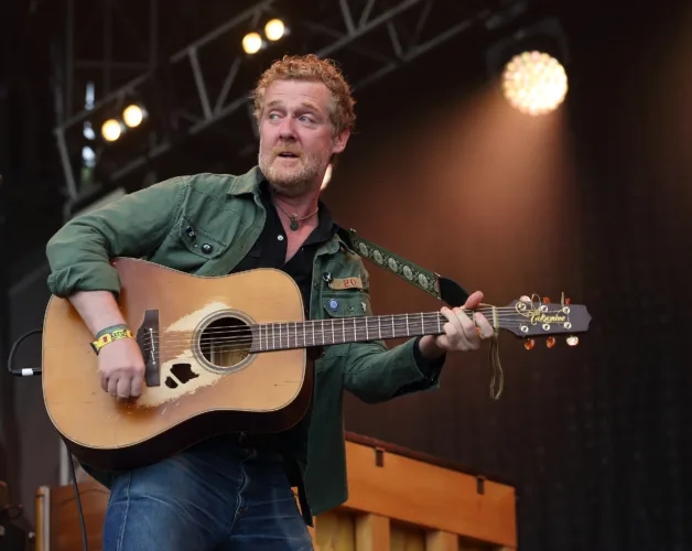 'Once' Oscar winner and Irish musician Glen Hansard dies in motorcycle crash
